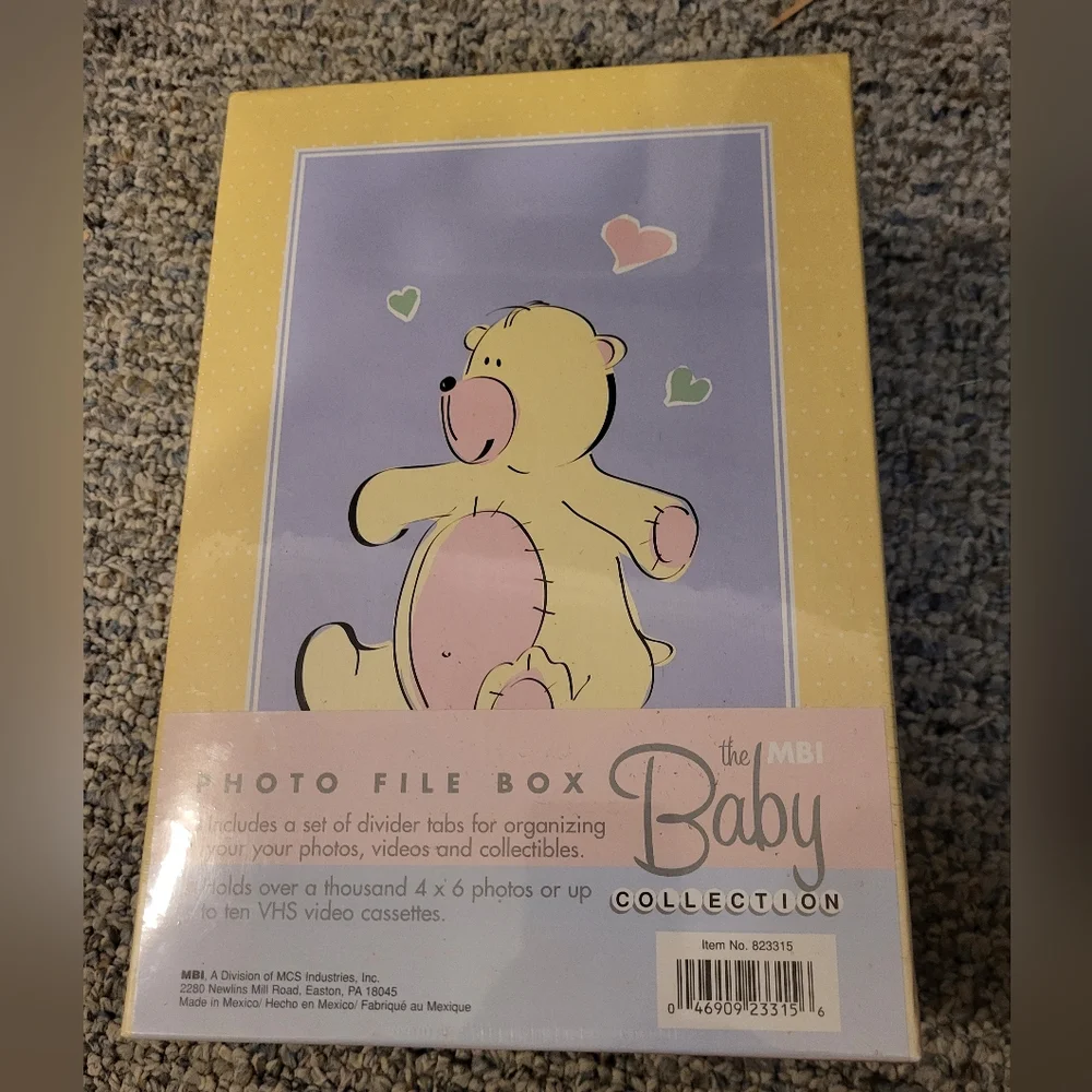 Baby Photo File Keepsake Box 1,000+ 4 x 6 photos New Gender Neutral